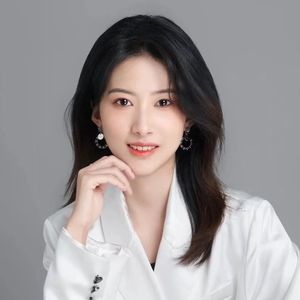 Meet your Posher, Vicky